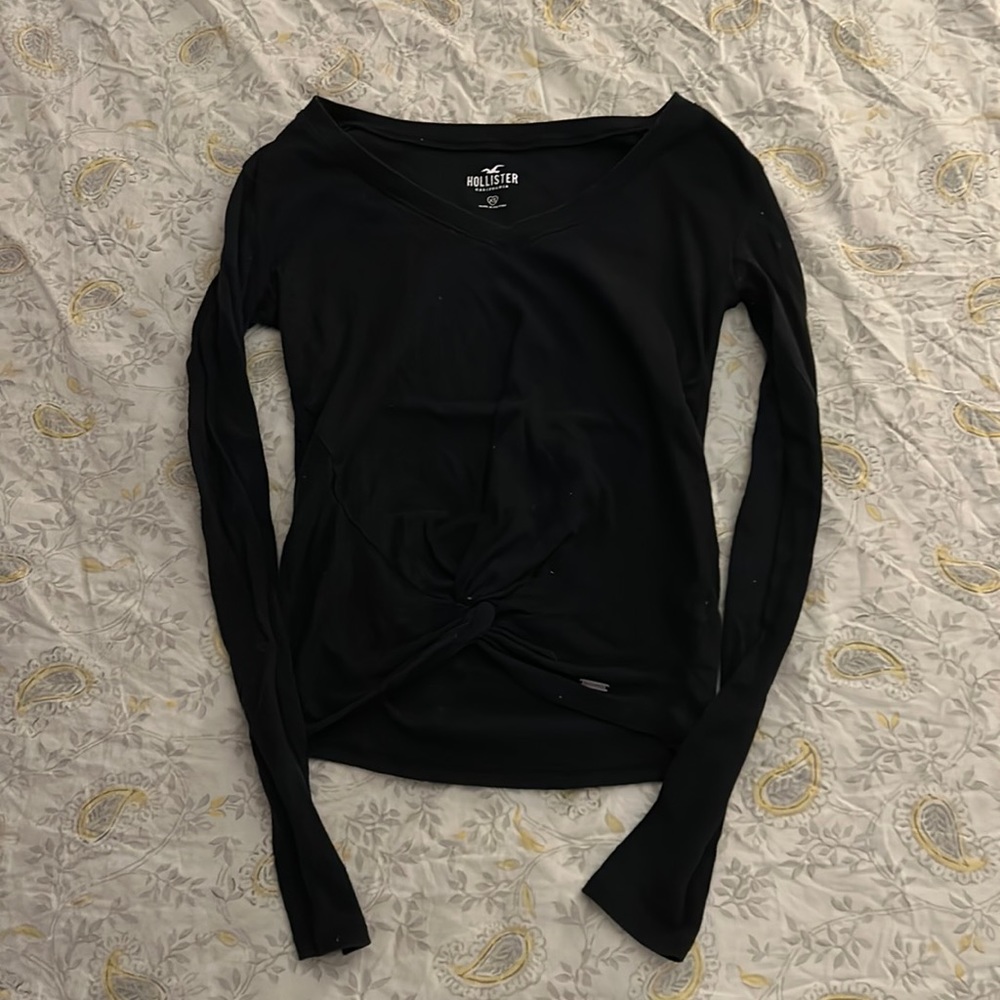 HOLLISTER black twist long sleeve top